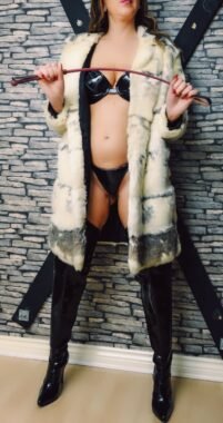 northants mistress 103640 1 201x380
