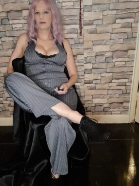 WhatsApp Image 2025 12 26 at 19.02.10 285x380