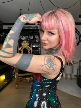 Facetune 13 11 2025 18 08 16 285x380